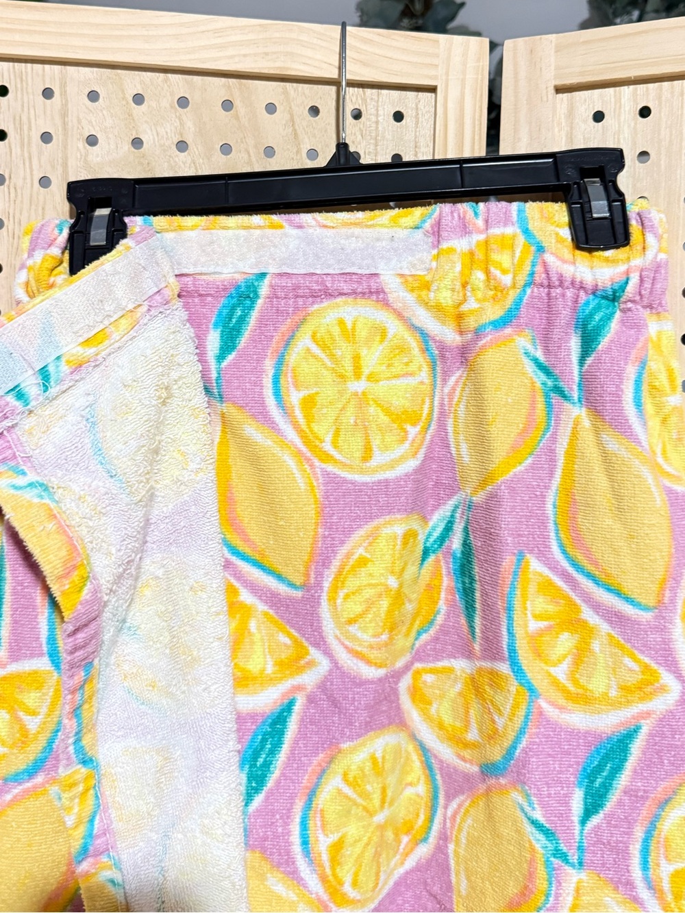 Women’s Lemon Print Towel Wrap - Picture 2 of 2